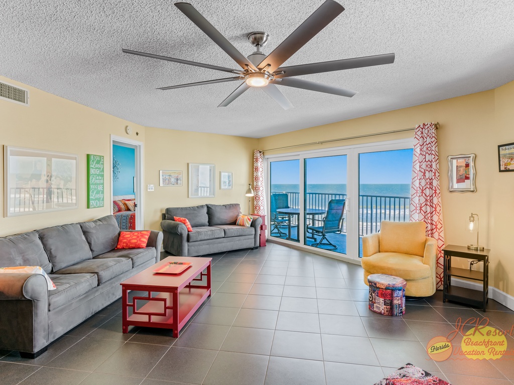 Beach Palms 409 living room