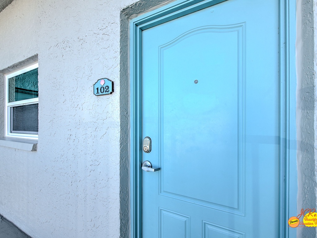 27-web-or-mls-JCResorts Ram Sea RS102 Door N Redington Shores-1-1