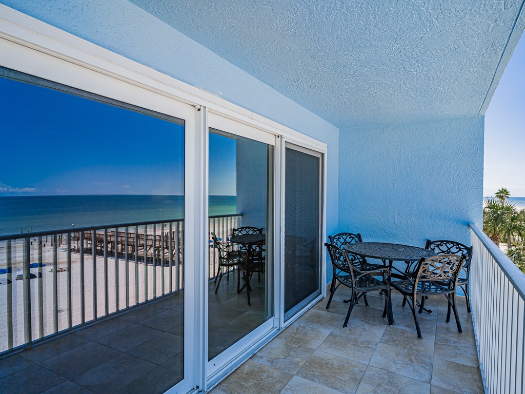 JC Resorts Sand Dollar 309 Balcony Indian Shores-6(2048 Pixels)6