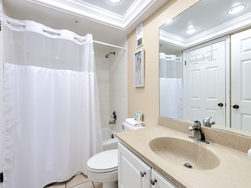 21-web-or-mls-JCResorts RS408 Bath Redington Shores-2 - Copy