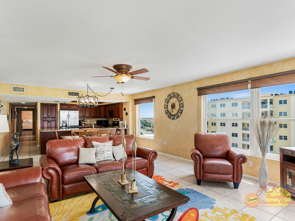 Sea Oats 501 Living room