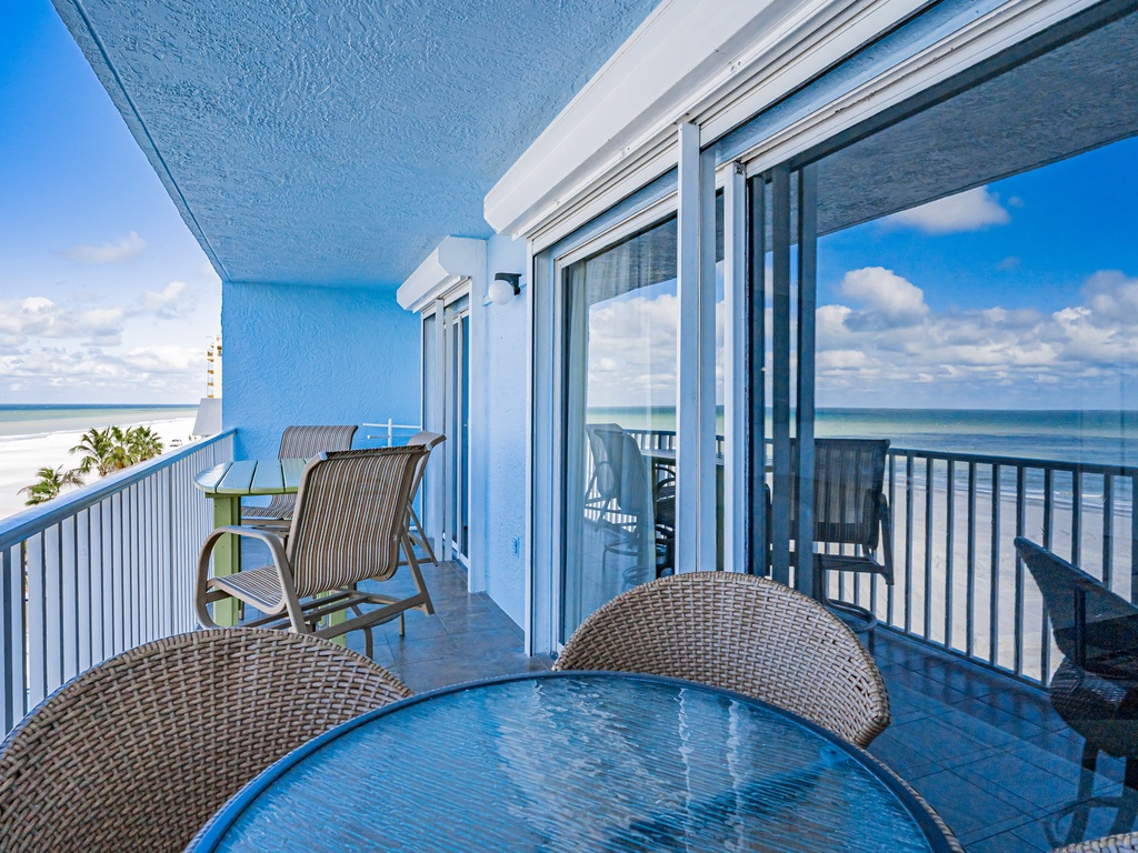 JC Resorts Sand Dollar 407 Balcony Indian Shores-6(2048 Pixels)7
