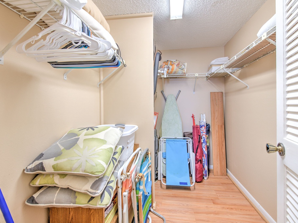 20-web-or-mls-JCResorts RS408 Bed 1 Redington Shores-4 - Copy