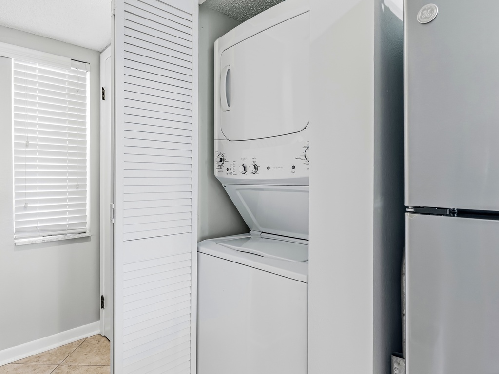 JC Resorts Hamilton House Laundry Indian Rocks Beach-1(2048 Pixels)30