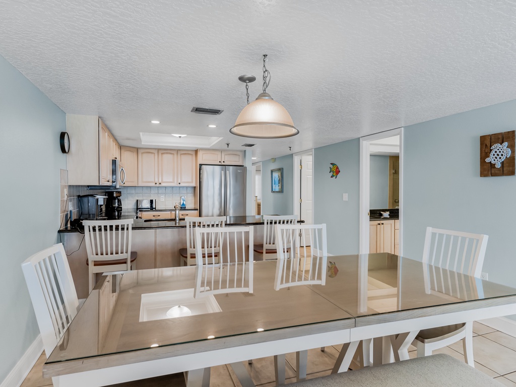 JC Resorts Sand Dollar 403 Dining Room Indian Shores-2(2048 Pixels)12