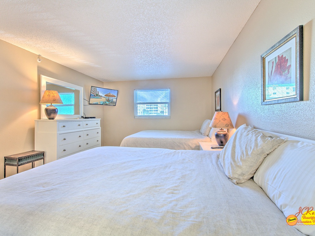 49-web-or-mls-JCResorts Ram Sea RS102 Bed 1 N Redington Shores-3-4