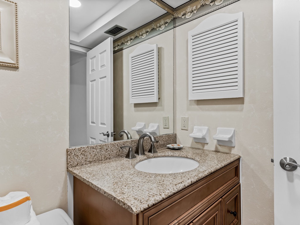 JC Resorts Sand Dollar 409 Bathroom 1 Indian Shores-2(2048 Pixels)25