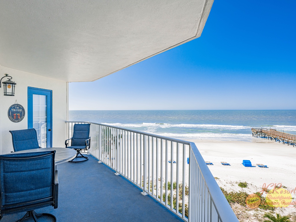 Beach Palms 409 balcony