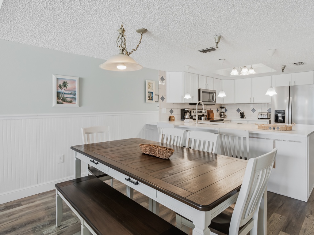 JC Resorts Sand Dollar 203 Dining Room Indian Shores-1(2048 Pixels)14