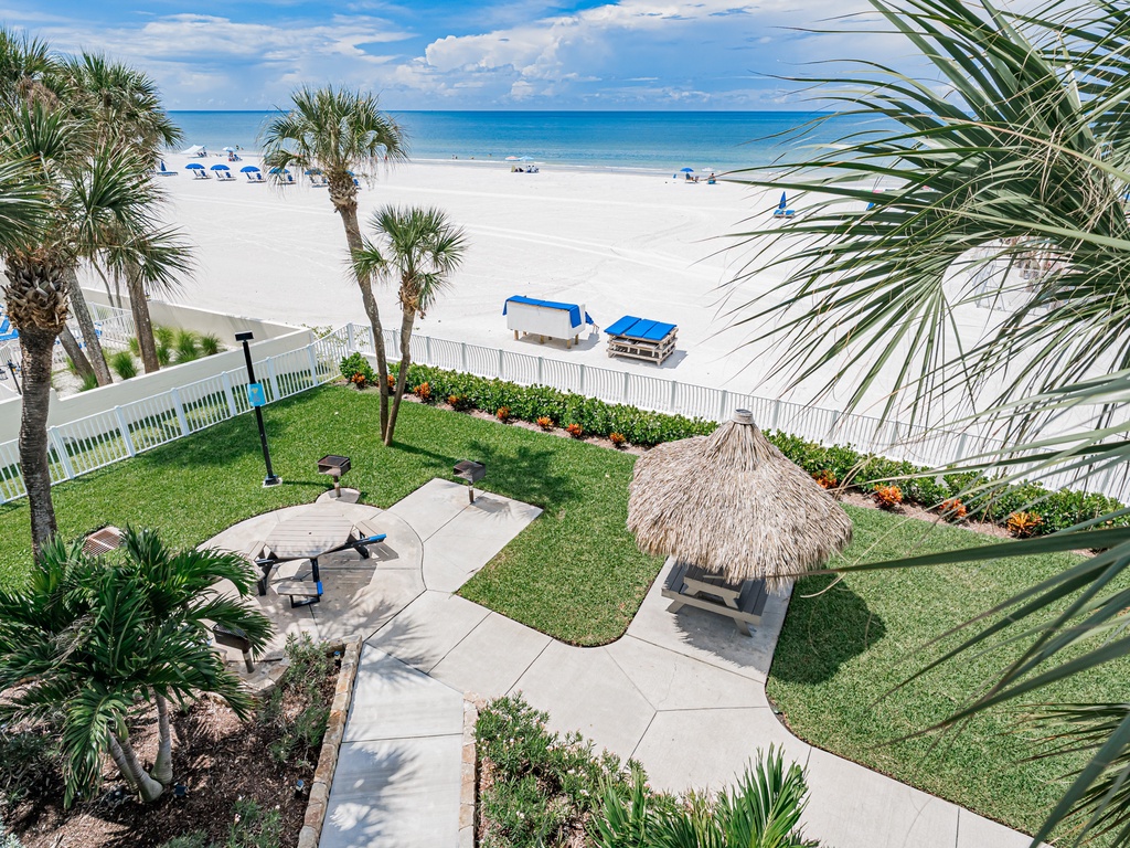 JC Resorts Sand Dollar 203 Balcony Indian Shores-5(2048 Pixels)1