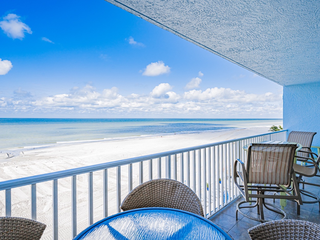 JC Resorts Sand Dollar 407 Balcony Indian Shores-5(2048 Pixels)5