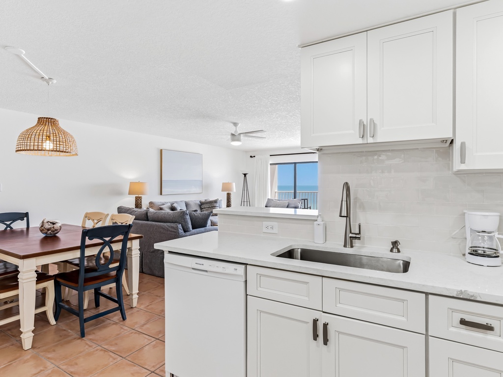 JC Resorts Beach Palms 408 Kitchen Indian Shores-1(2048 Pixels)18