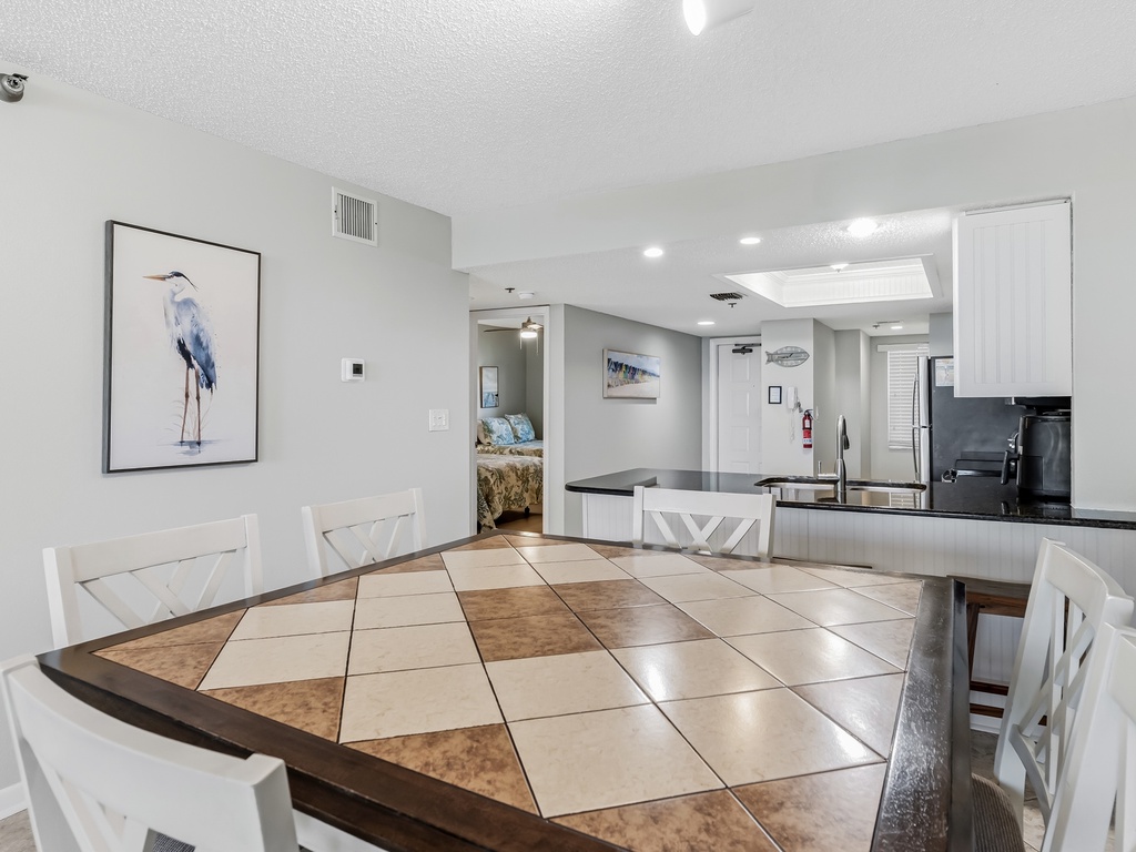 JC Resorts Hamilton House Dining Room Indian Rocks Beach-2(2048 Pixels)12