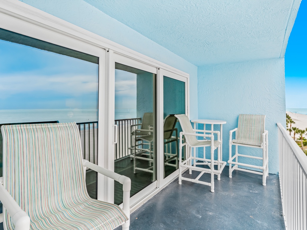 JC Resorts Sand Dollar 406 Balcony Indian Shores-5(2048 Pixels)7