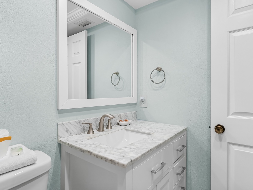 JC Resorts Sand Dollar 309 Bathroom 1 Indian Shores-2(2048 Pixels)26