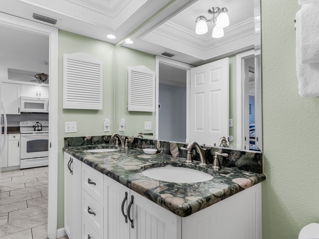 JC Resorts Sand Dollar 407 Bathroom 2 Indian Shores-2(2048 Pixels)38