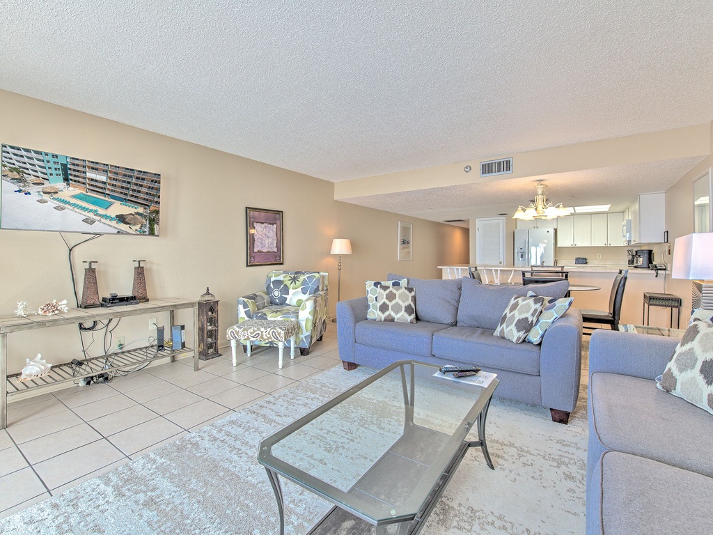 20-web-or-mls-JCResorts Ram Sea RS102 Living Room N Redington Shores-4