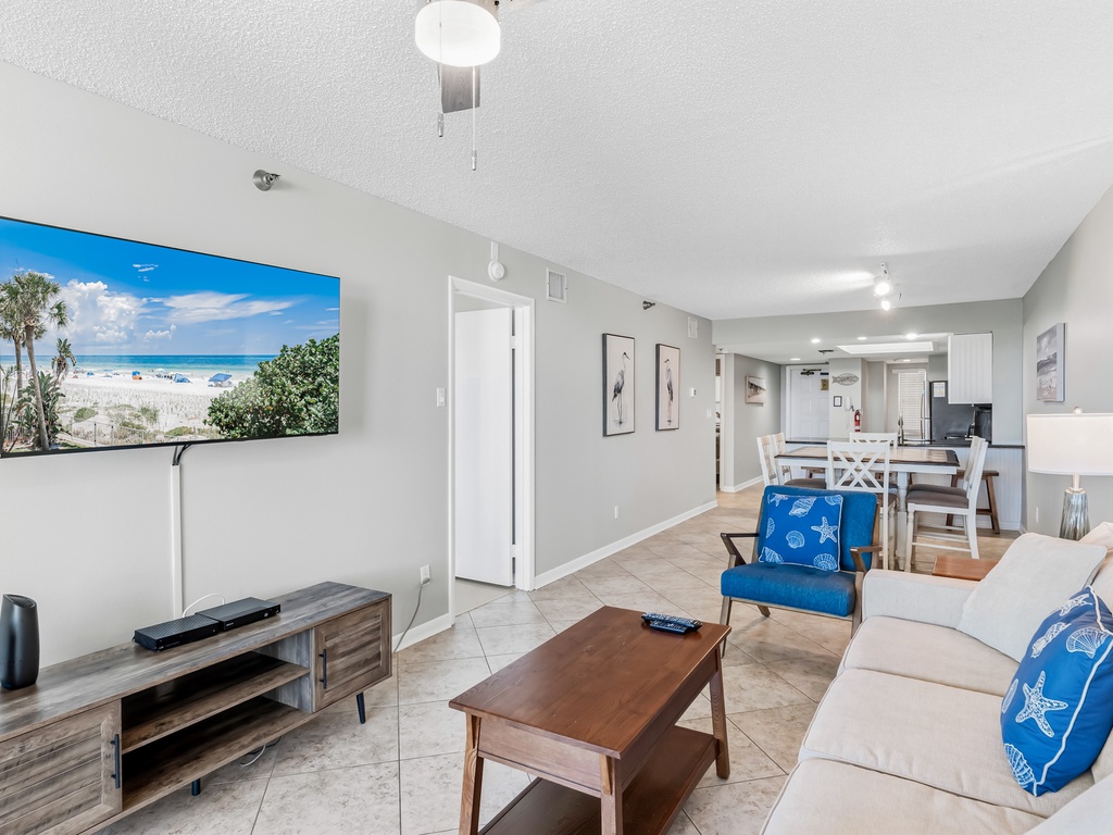 JC Resorts Hamilton House Living Room Indian Rocks Beach-4(2048 Pixels)8