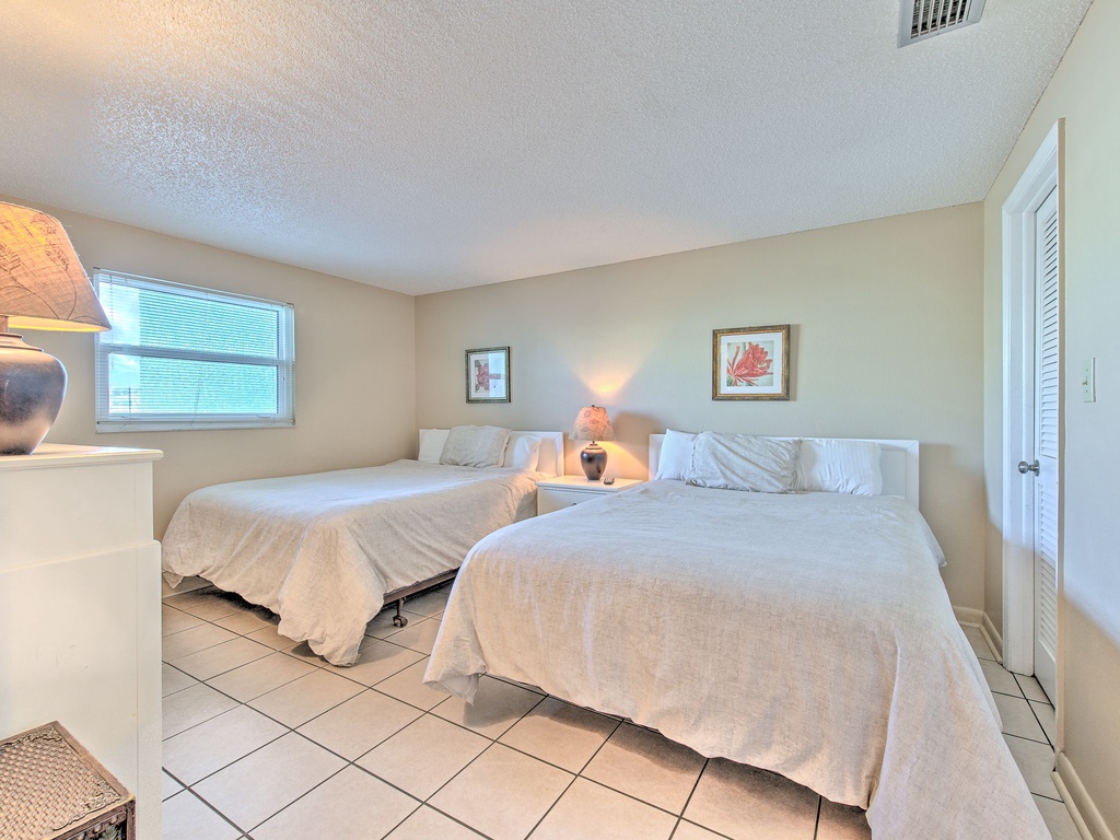 21-web-or-mls-JCResorts Ram Sea RS102 Bed 1 N Redington Shores-1