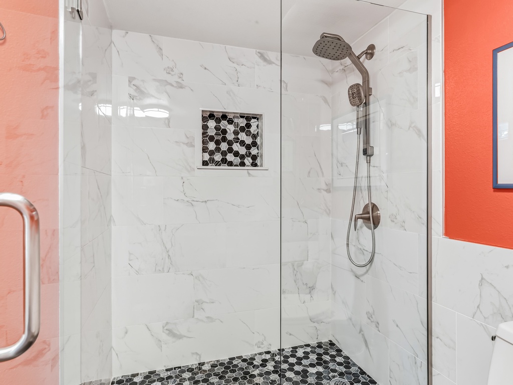 JC Resorts Beach Palms 409 Bathroom 1 Indian Shores-4(2048 Pixels)29