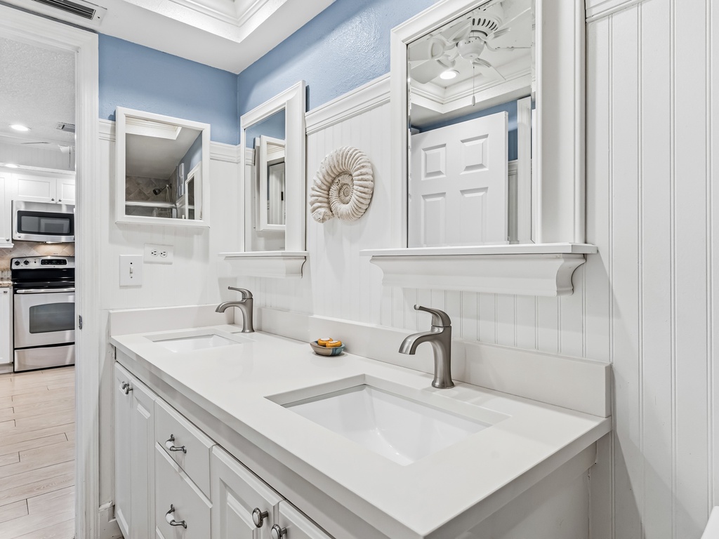 JC Resorts Sand Dollar 210 Bathroom 2 Indian Shores-2(2048 Pixels)29