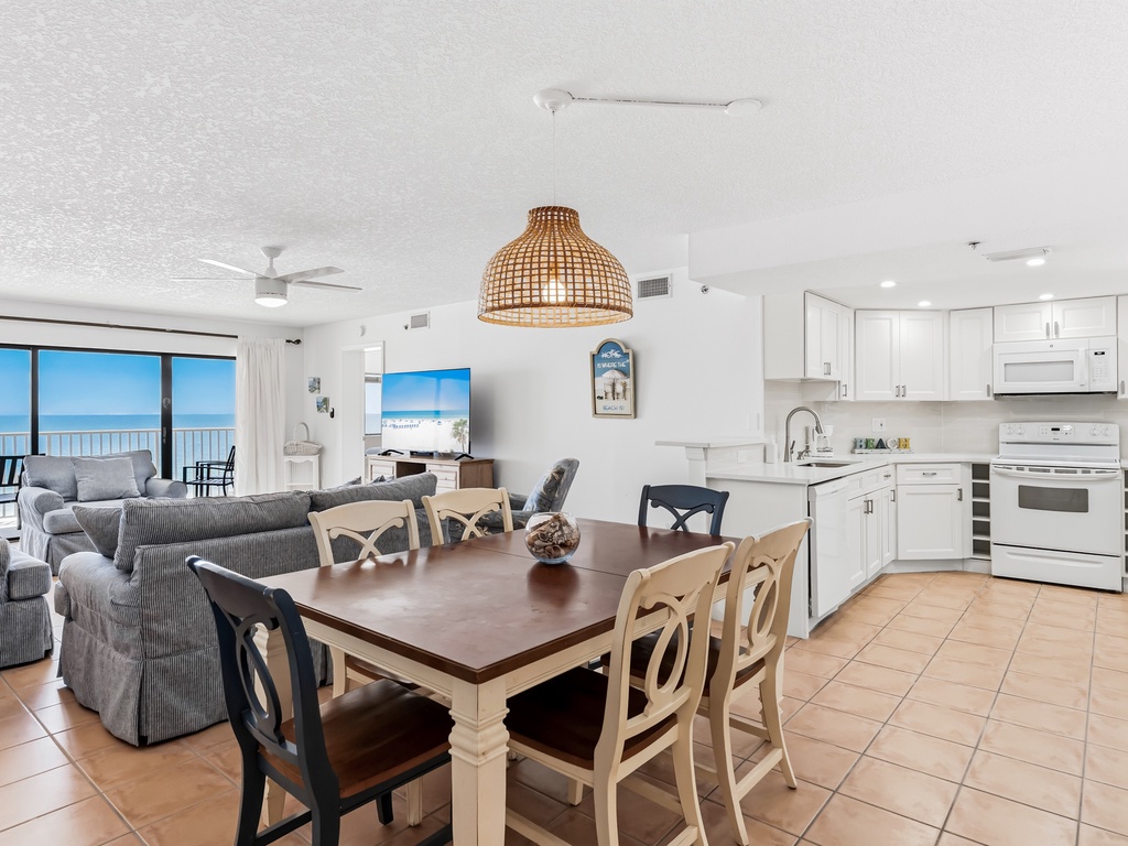 JC Resorts Beach Palms 408 Dining Room Indian Shores-3(2048 Pixels)14