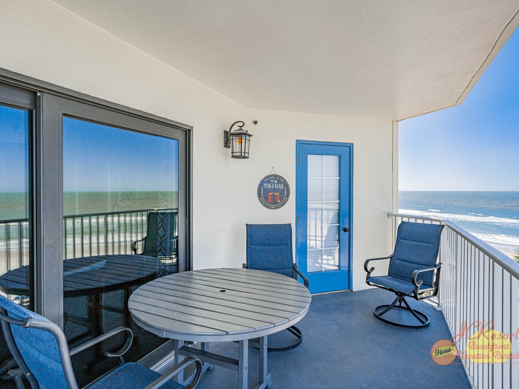 Beach Palms 409 balcony