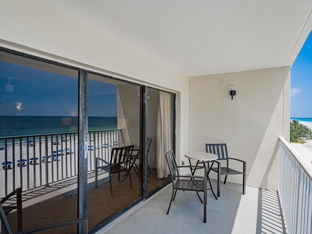 JC Resorts Beach Palms 408 Balcony Indian Shores-5(2048 Pixels)2