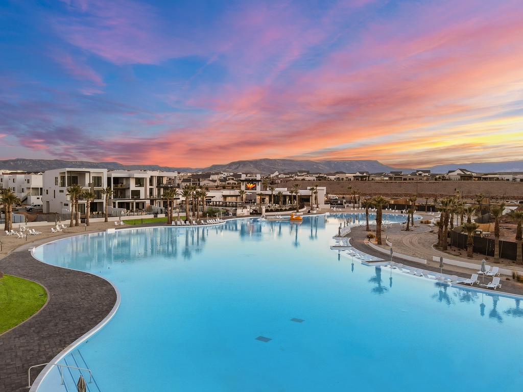 Six Keys | Red Rock Vacation Rentals