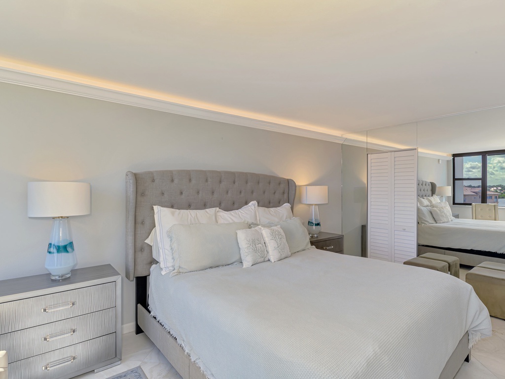 Primary Bedroom, King