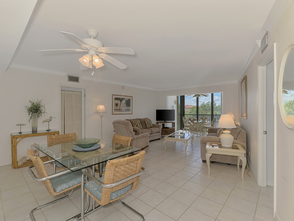 Open-concept Dining and Living Area