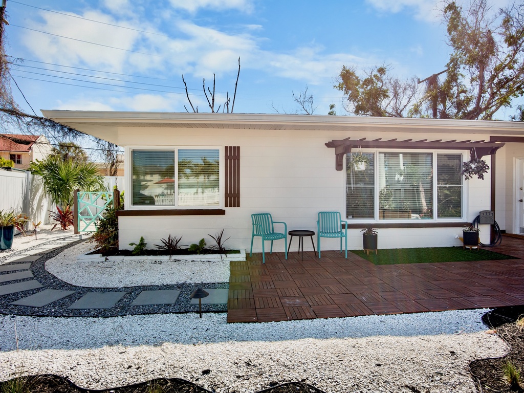 Sunshine on Siesta by Siesta Key Luxury Rental Properties