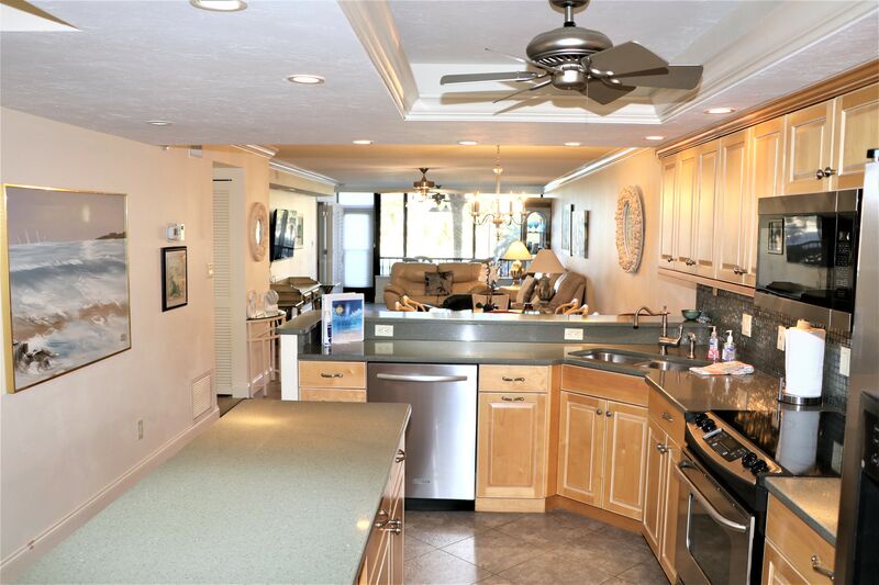 Gulf and Bay Club- A106, Tropical Sands Accommodations