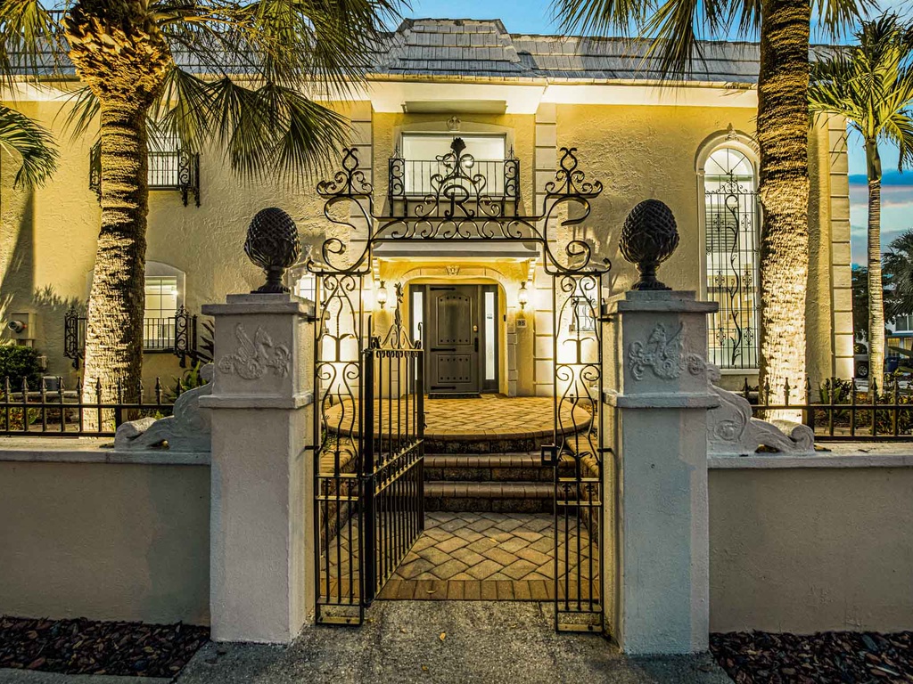 Front Gate and Entrance - Casa Siesta by Siesta Key Luxury Rental Properties