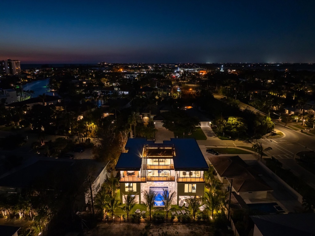 Lido Luxe Estate by Lido Key Vacations