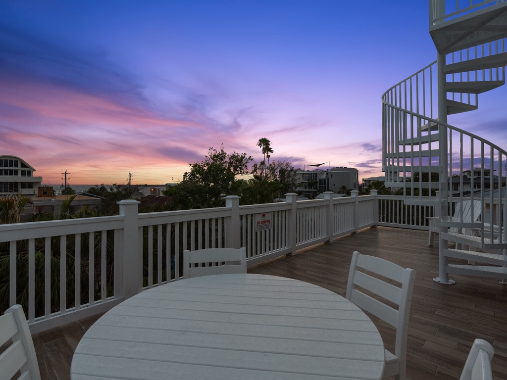Balcony Dining Area