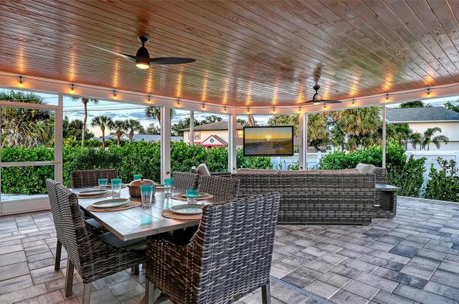 Outdoor Lounge Area