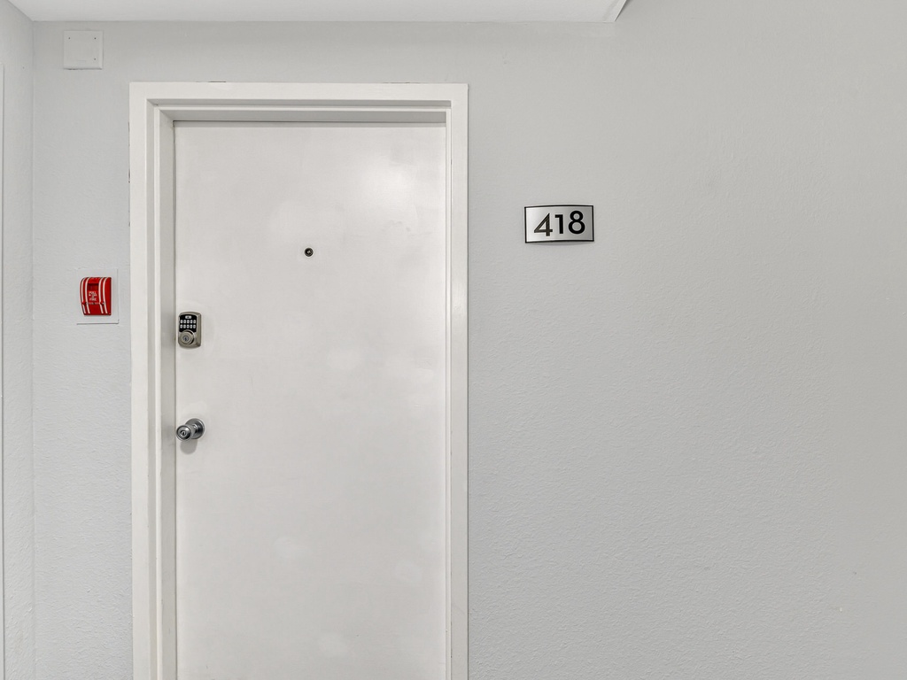 Private Entrance