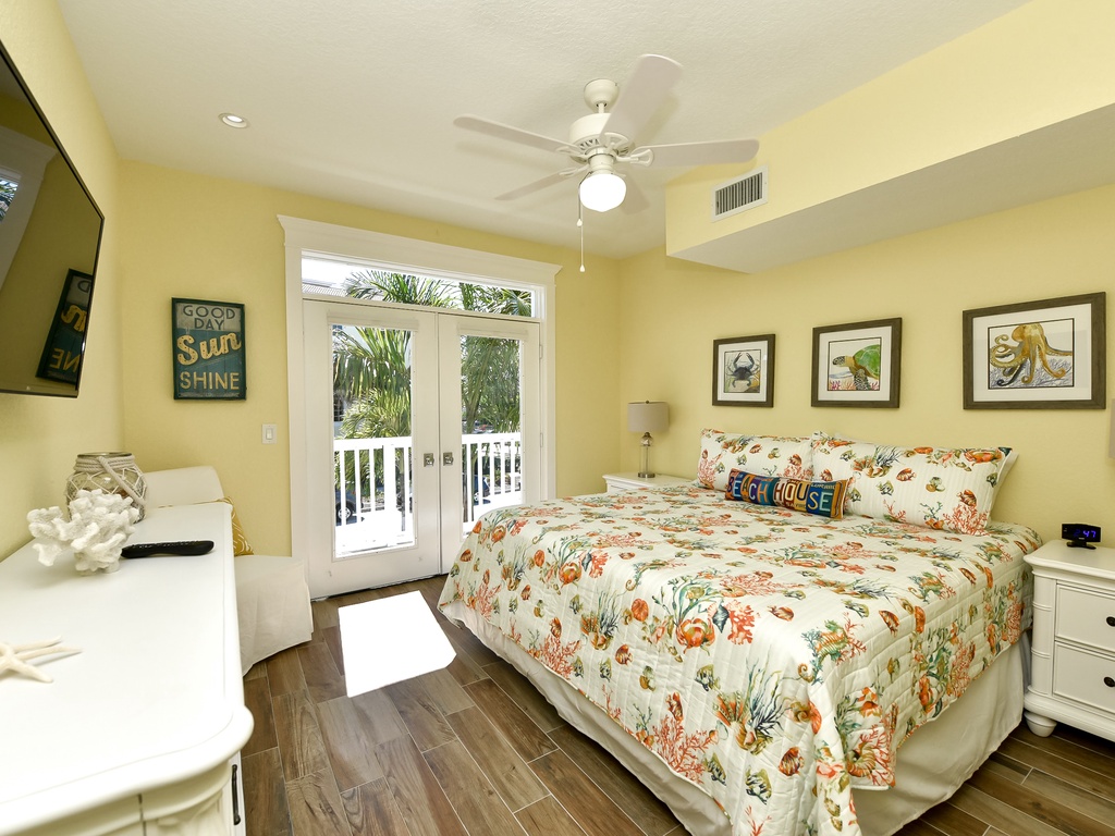 Fourth Bedroom, King bed