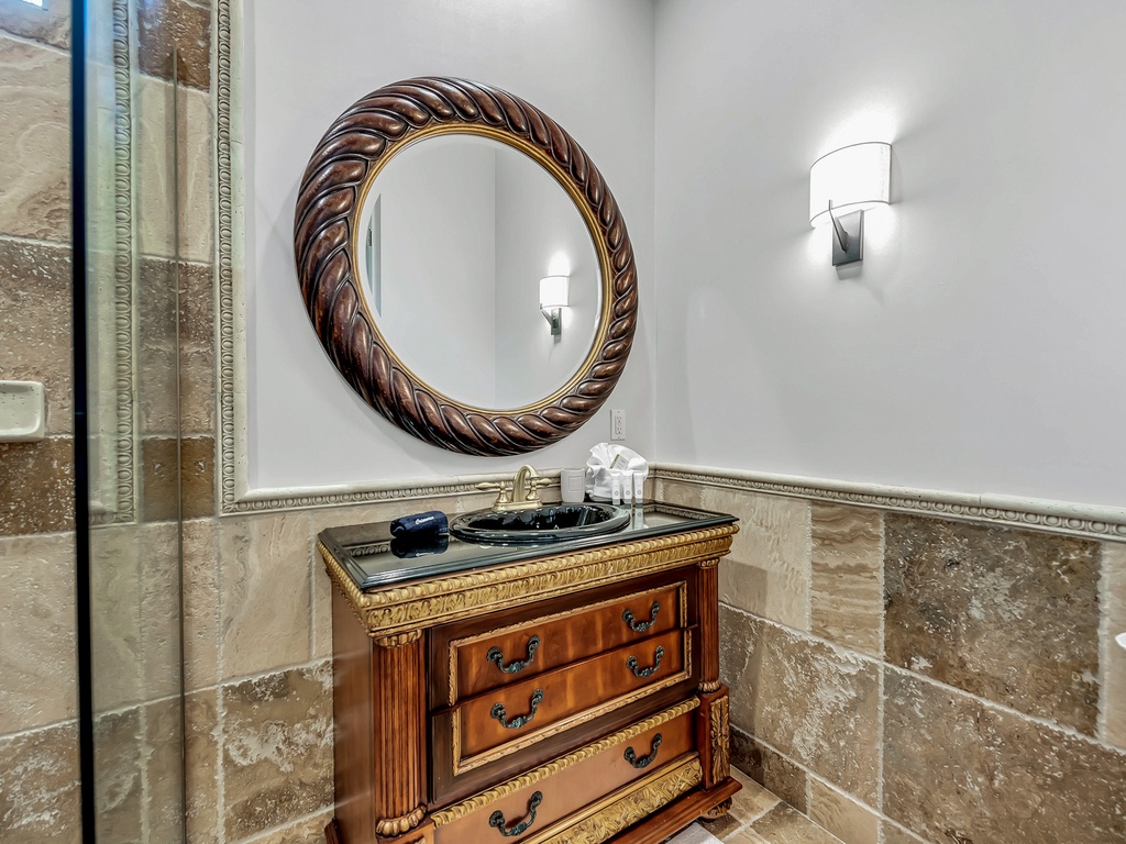 Full Bathroom downstairs