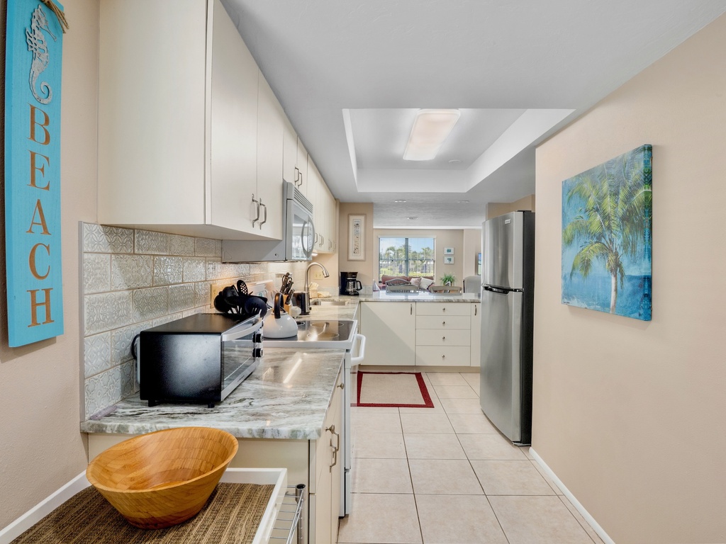 Gulf and Bay Club D101 by Tropical Sands Accommodations