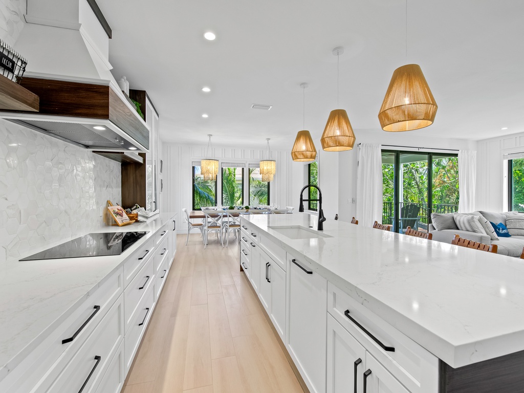 Fully Stocked Chef's Kitchen