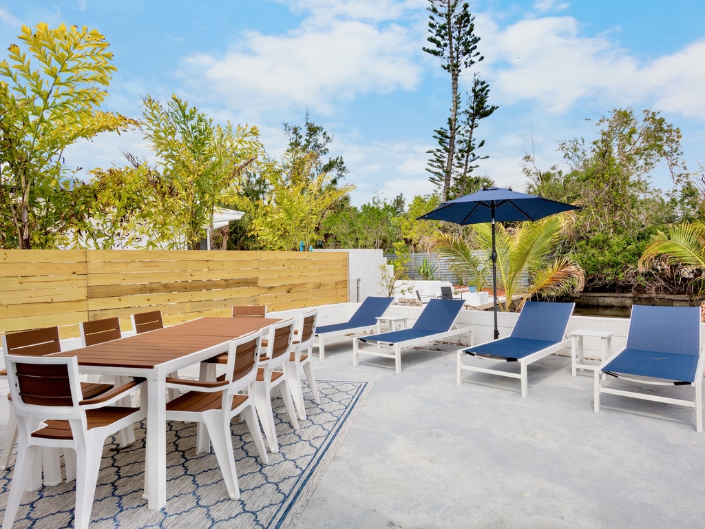Outdoor Dining Area