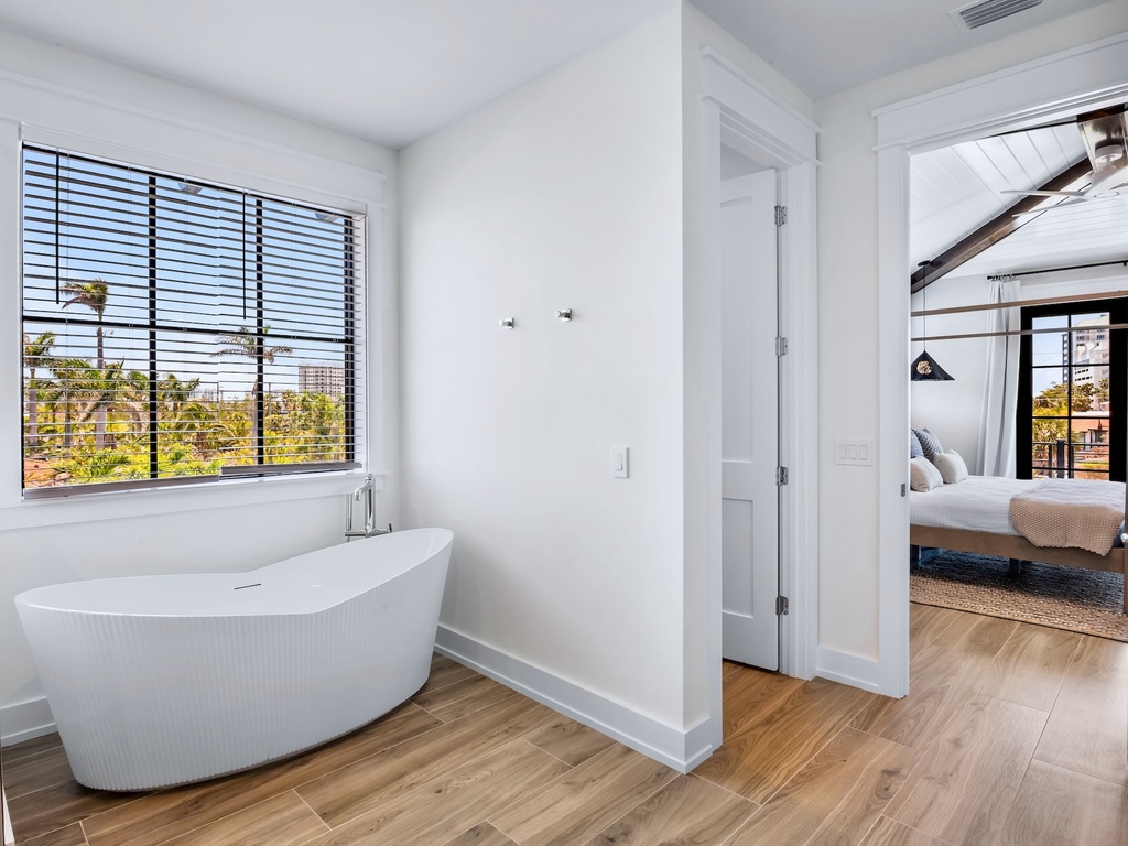 Primary Bathroom, Ensuite