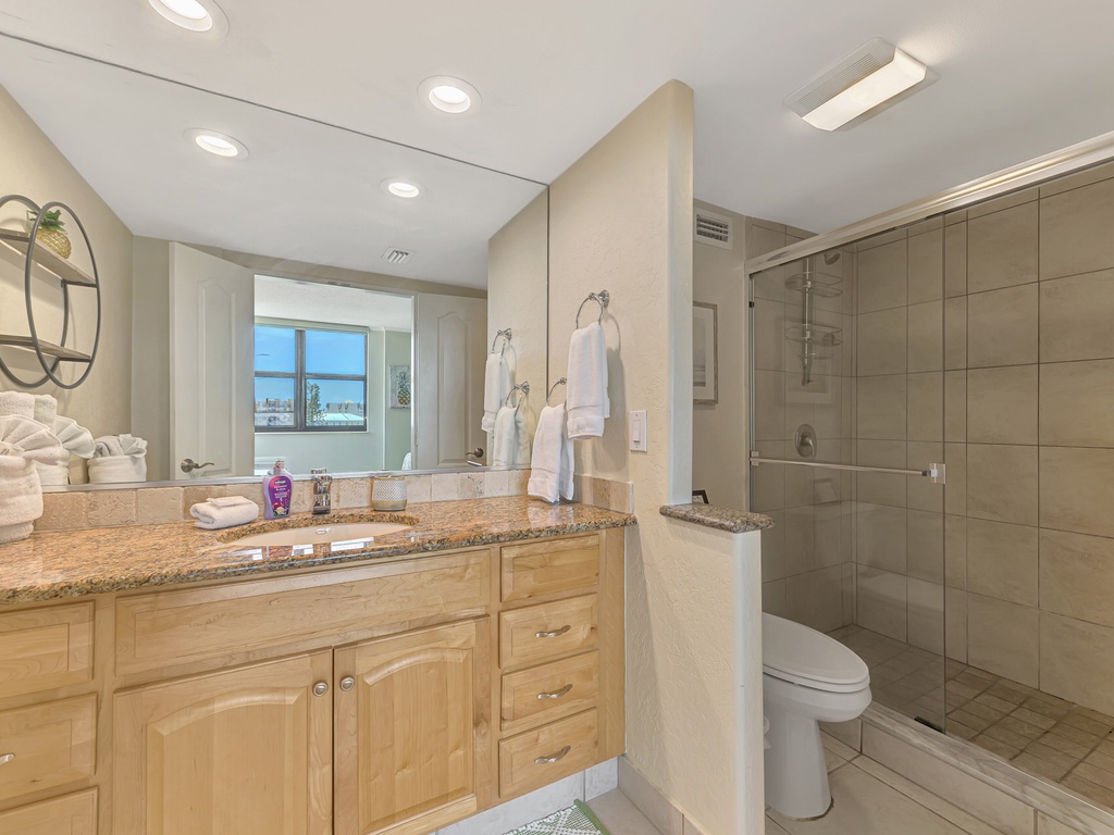 Primary Bathroom, Ensuite