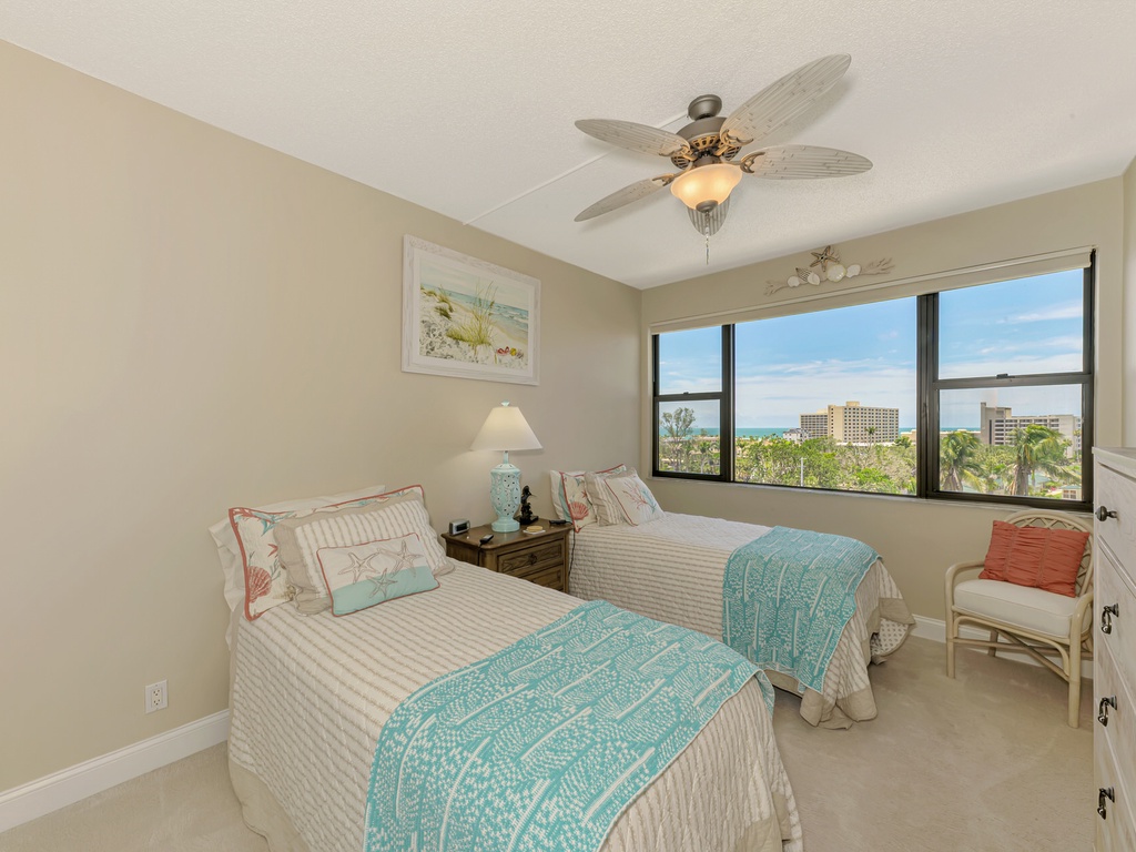 Second Bedroom, Two Twin XL beds