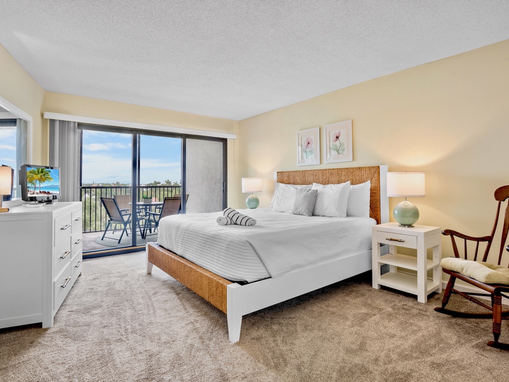 Harbor Towers Unit 501 by Tropical Sands Accommodations