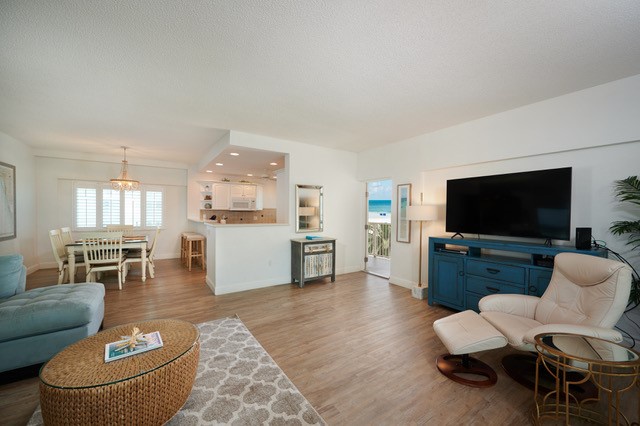 T42 Living Dining