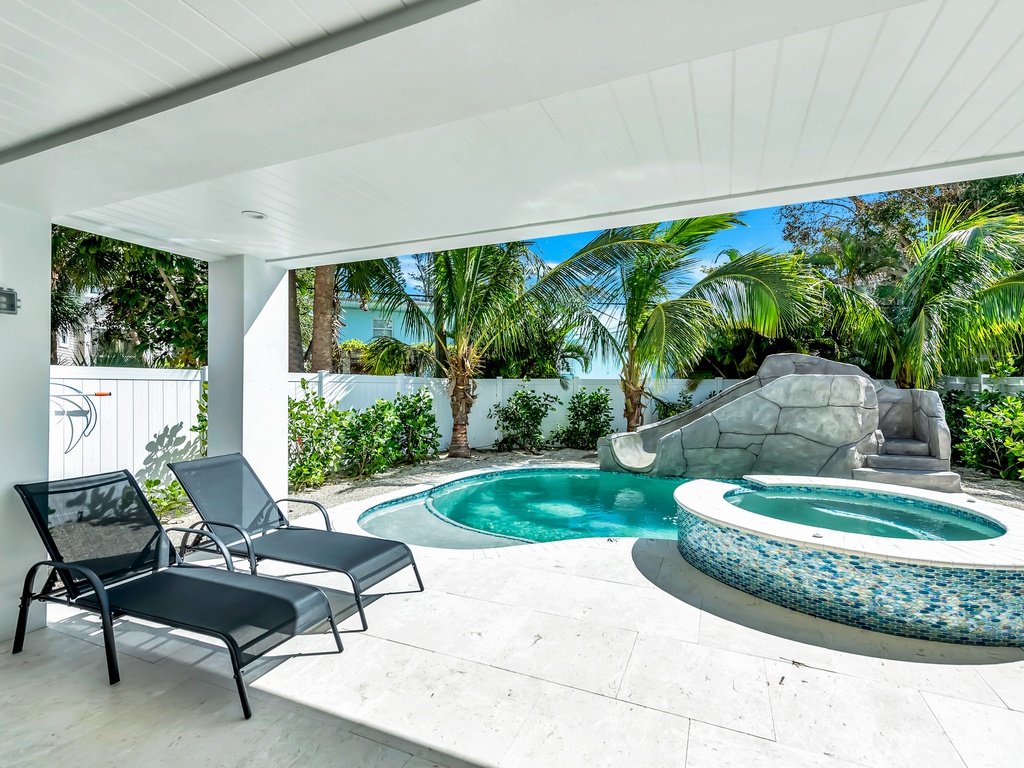 Private Pool, Hot Tub, and Waterslide