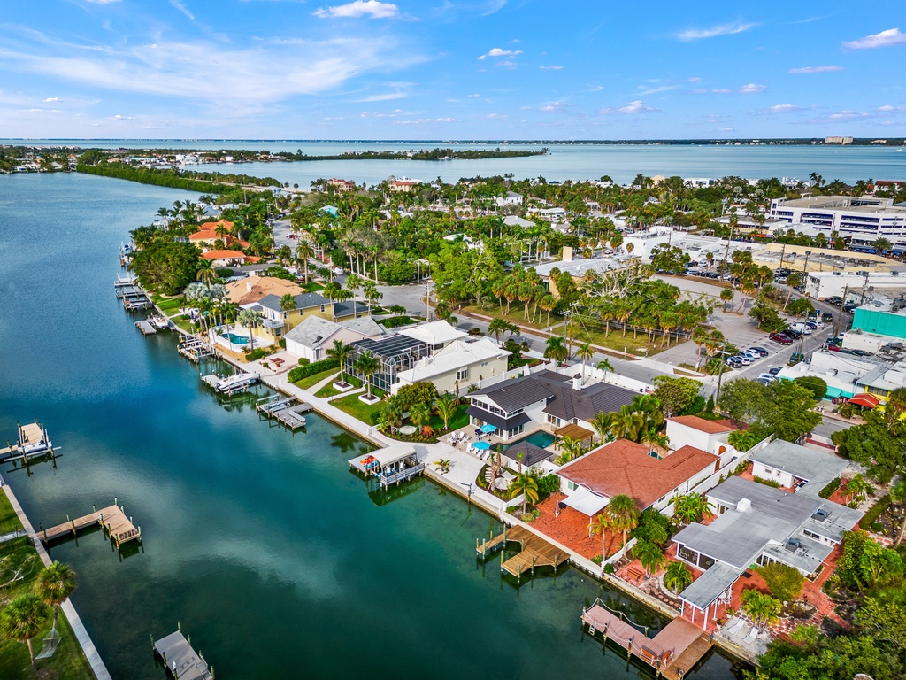 Manatee Cove - By Lido Key Vacations